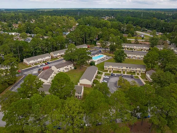 Brynn Marr Village exterior